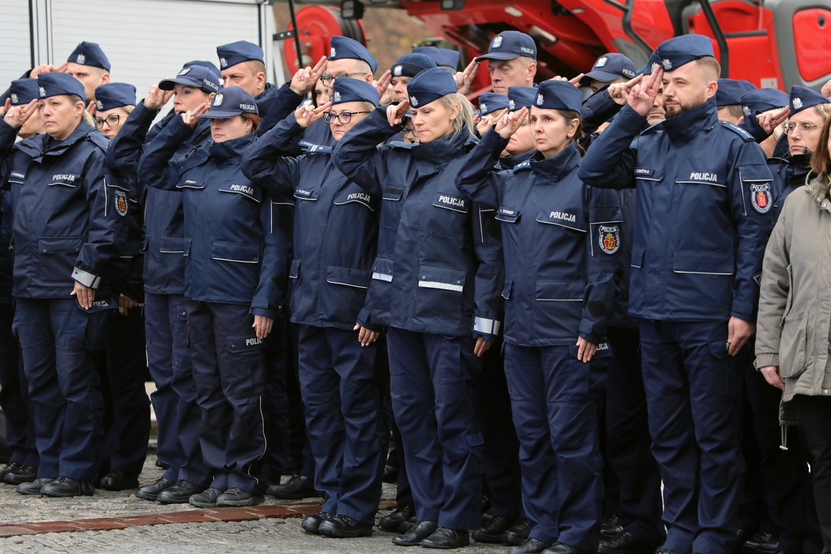 NSZZ Policjantów złożył w Sejmie petycję w sprawie zmian w systemie finansowania policji i powiązania go z PKB pod koniec sierpnia 2024 r.