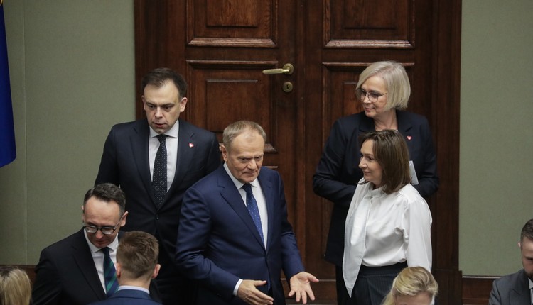 Maski opadły". Tusk uderza w PiS i Konfederację: Wrogowie niepodległości