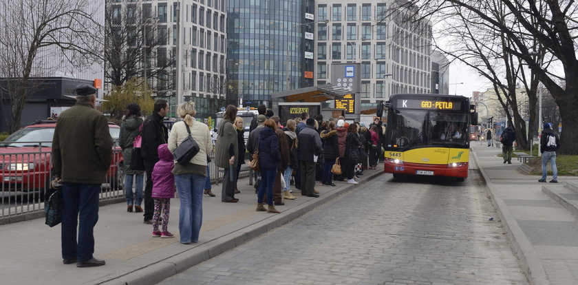 MPK kursuje "poza rozkładem"