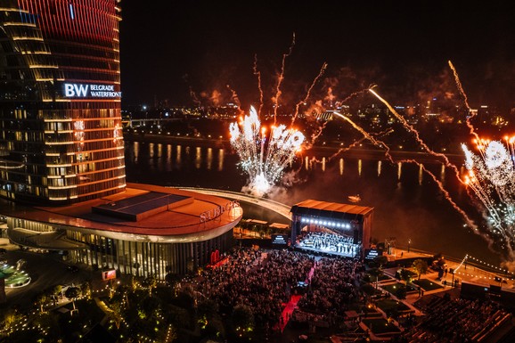 MANJE OD DESET DANA DO DOLASKA NIKOSA VERTISA U BEOGRAD Grčka muzička zvezda nastupa 17. juna na Belgrade River Festu uz 20 muzičara i vrhunsku produkciju