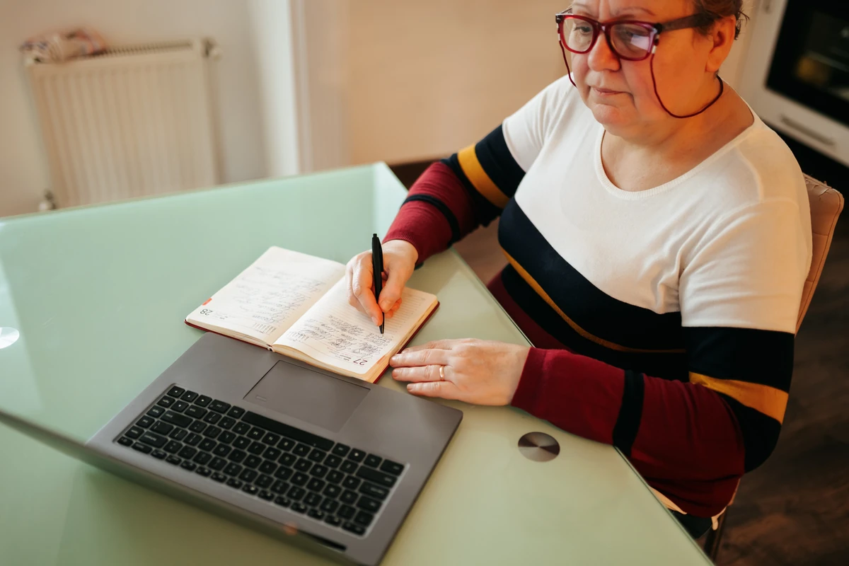 Ile wynosi emerytura nauczyciela po 30 latach pracy? Taką emeryturę ma nauczyciel z 30-letnim stażem pracy. Nie są to kokosy