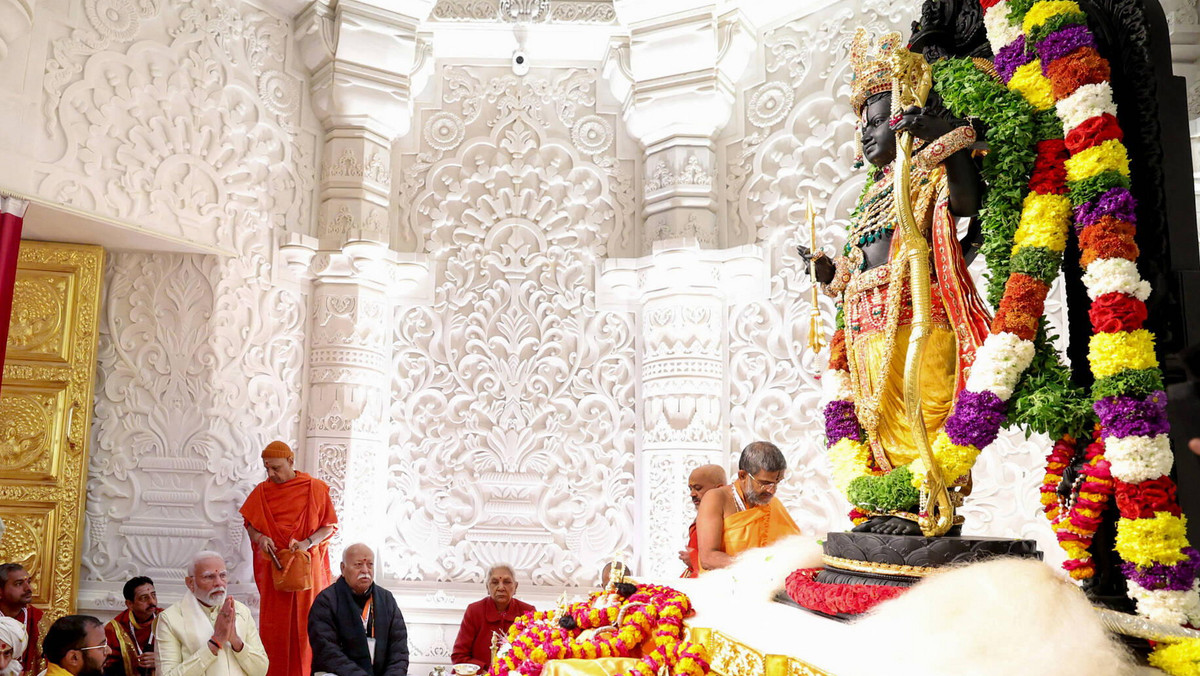 "Hinduski Watykan" otwarty. Konsekracja świątyni Ram