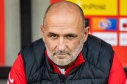 Michał Probierz ostrzega przed oszustem, który działa metodą "na selekcjonera"