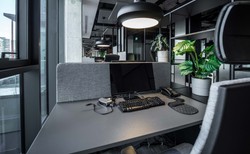 Home office. Handel, przemysł i mikrofirmy najmniej zadowolone z pracy zdalnej