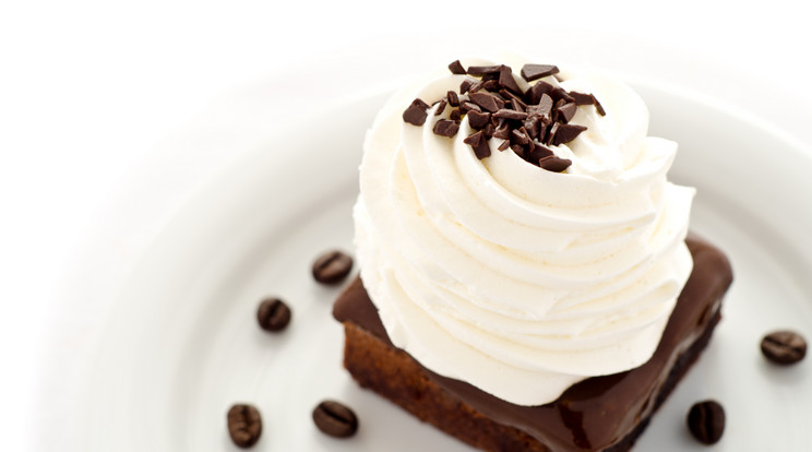 Nem egy gyorsan elkészülő desszert, de megéri dolgozni vele / Fotó: Shutterstock