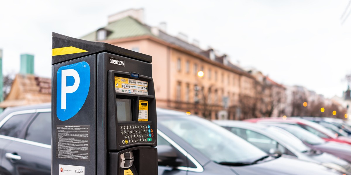 Oficjalnego planu wydłużenia obowiązywania płatnego parkowania nie ma,