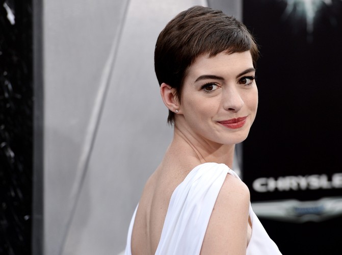 Anne Hathaway na premierze filmu 'Mroczny rycerz powstaje' w Nowym Jorku