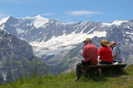 Bogaci Szwajcarzy chcą 13. emerytur. Rząd ostrzega