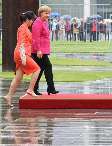 Kanclerz Niemiec Angela Merkel i premier Tajlandii Yingluck Shinawatra