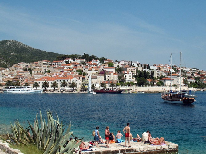 1101_hvar-more-foto-AP