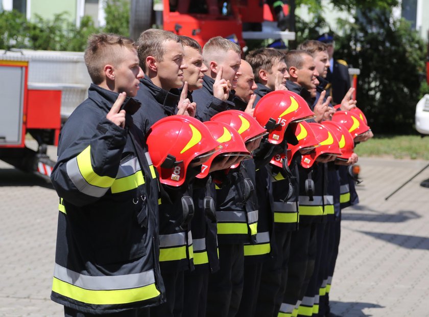 Bóg wkracza na sztandary. Strażacy dostaną nowe proporce