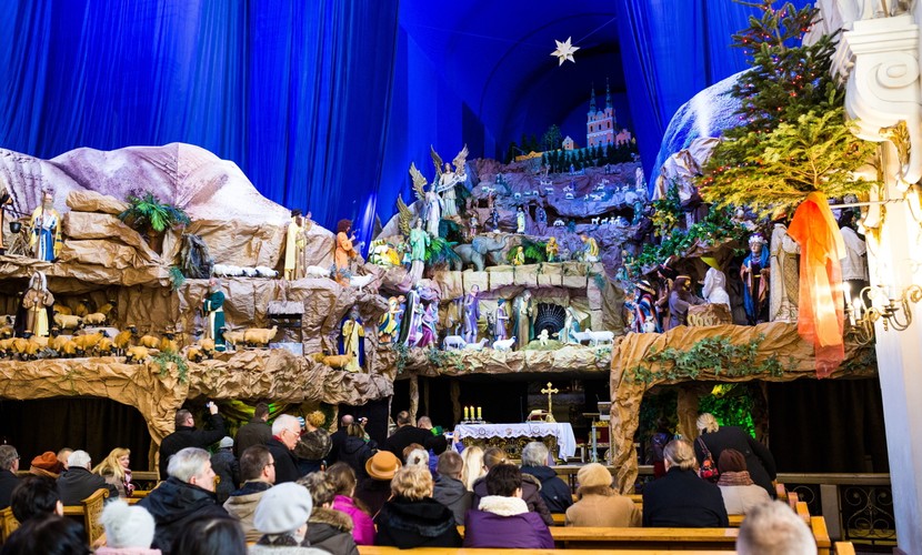 SZOPKA BOŻONARODZENIOWA W KOŚCIELE ŚW. FRANCISZKA SERAFICKIEGO W POZNANIU