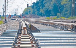 Zwalnia szybka kolej do Polski