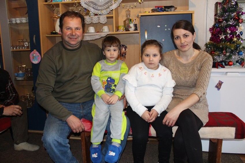 Mladen i Irena Ritan sa decom