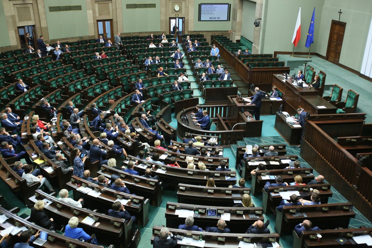 Posiedzenie sejmu, debata nad wprowadzeniem opłaty drogowej