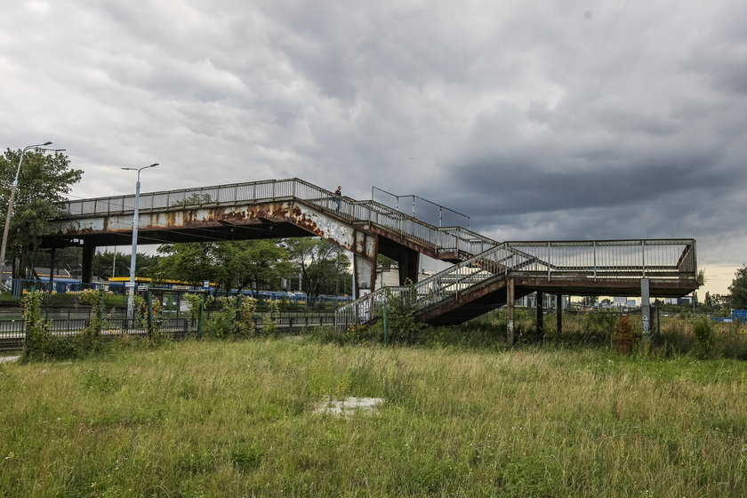 Kładka nad ul. Jana z Kolna 