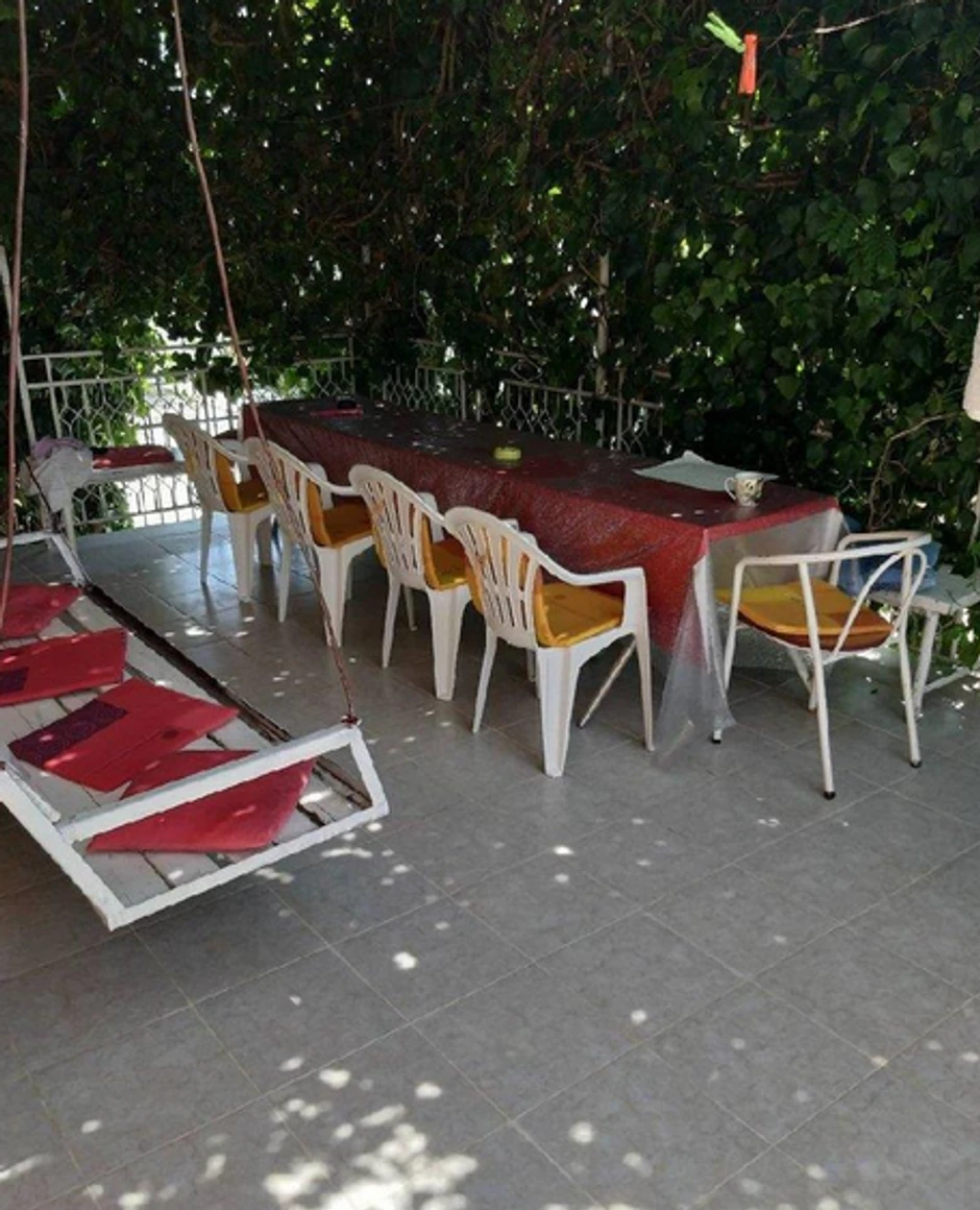 Kuća se nalazi svega 900 metara od mora,