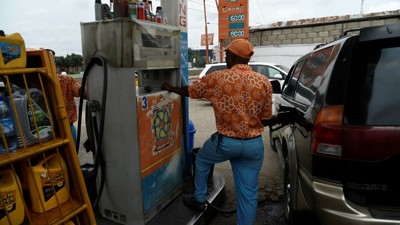 Marketers debunk claim that petrol will sell for ₦700 per litre.