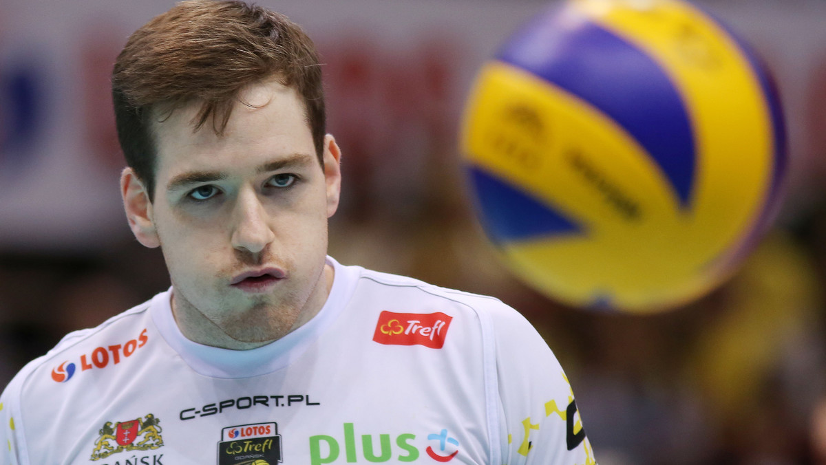 Bez swoich dwóch kluczowych przyjmujących: Mateusza Miki i Sebastiana Schwarza Lotos Trefl Gdańsk przegrał z Asseco Resovią w Rzeszowie (0:3). Dla zespołu trenera Andrei Anastasiego była to dopiero trzecia porażka w sezonie. - Jesteśmy w stanie pokonać każdą drużynę - zadeklarował po meczu atakujący Murphy Troy, który rozmawiał z "Przeglądem Sportowym".