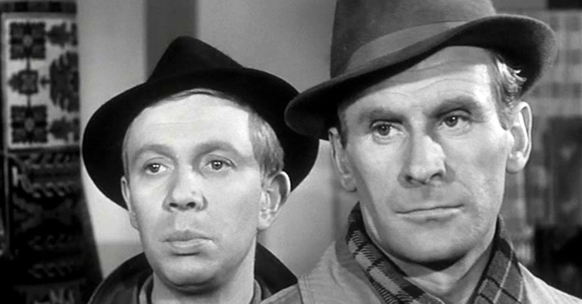 To był pierwszy polski serial kryminalny. Za kamerą stanął późniejszy guru polskiej komedii