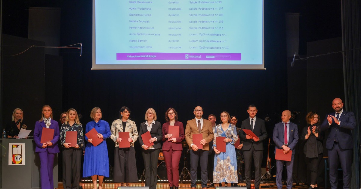 Nagrody dla najlepszych nauczycieli w mieście! Jest ich ponad 200...