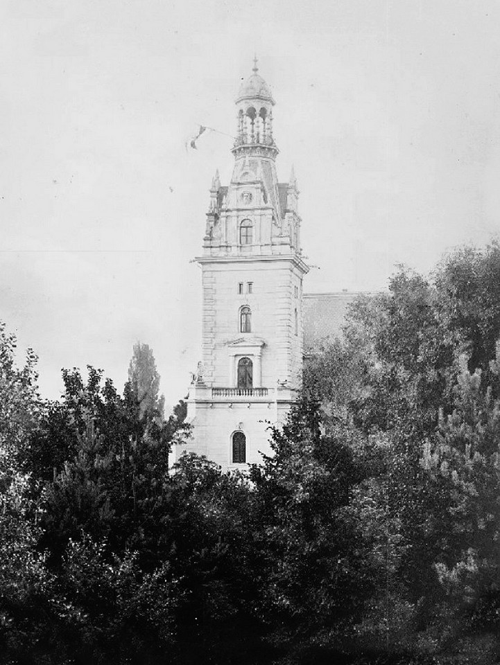 Pałacowa wieża w II poł. XIX wieku 