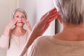 Ova PROMENA NA LICU može da bude simptom RAKA PLUĆA: Pulmolozi upozoravaju da dobro obratite pažnju