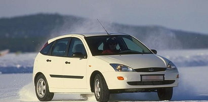 Jak jeździć zimą. 8 zasad wg Auto Świata