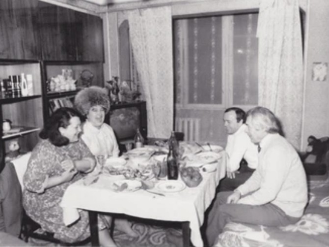 Ovako se tajno slavio Božić u Jugoslaviji kad ga je Tito ukinuo i baš je tužno