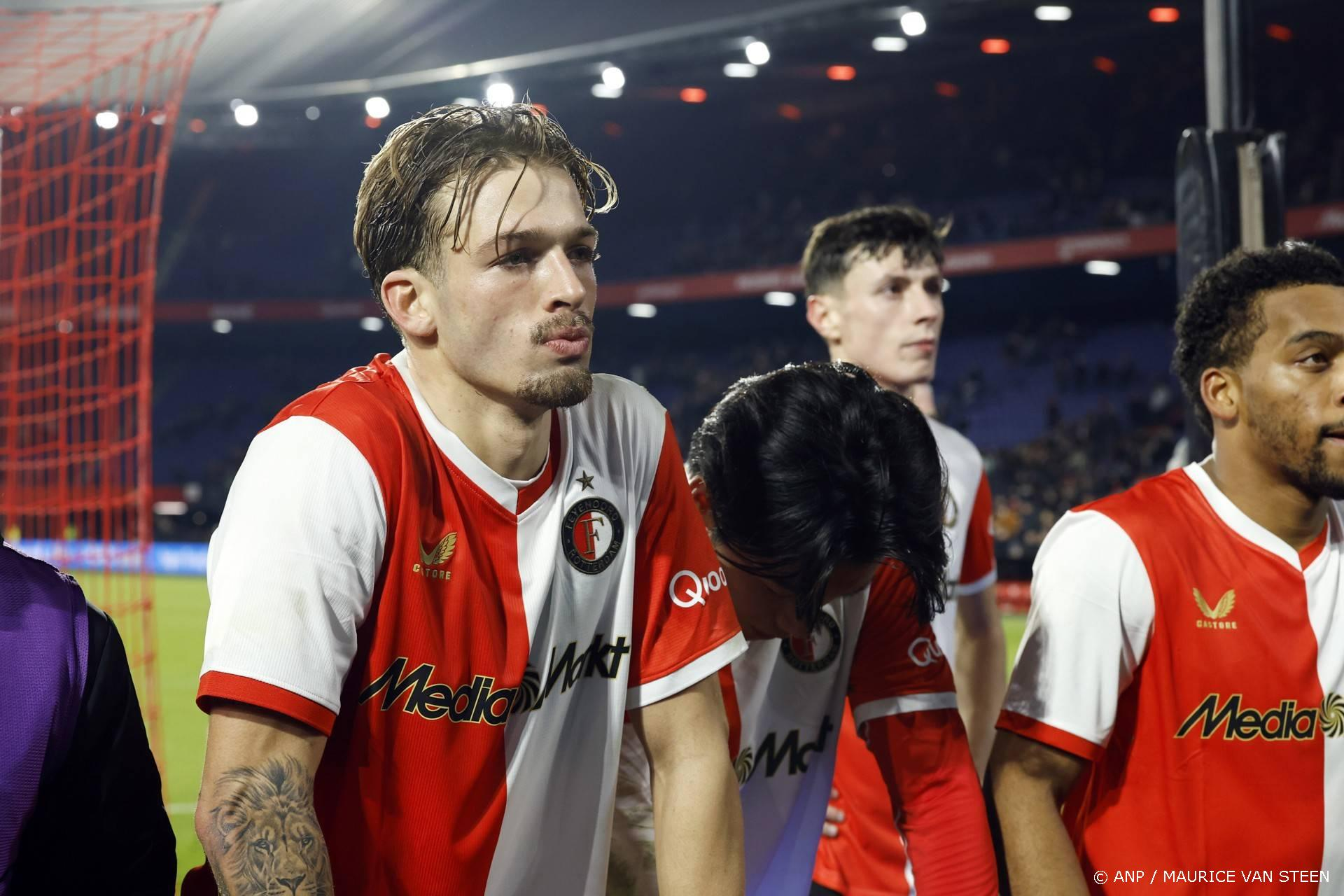 Zevende nederlaag in negen duels: Van Persie en Bijlow confronteren de boze fans