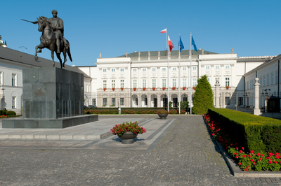 Dwóch kandydatów nie wystartuje w wyborach. PKW odrzuciła zebrane podpisy