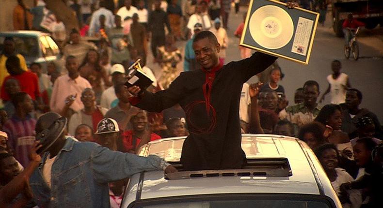 Youssou N'Dour de retour au Senegal après avoir remporté le Grammy