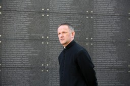 Abp Hoser odrzucił odwołanie ks. Lemańskiego: Zaszczepił ksiądz atmosferę buntu i pogardy wobec władzy kościelnej