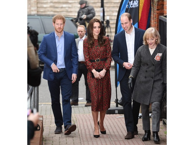 Książę Harry, księżna Catherine i książę William