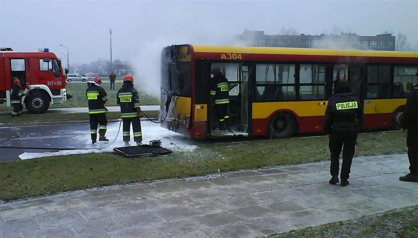 W Warszawie znów płonął autobus