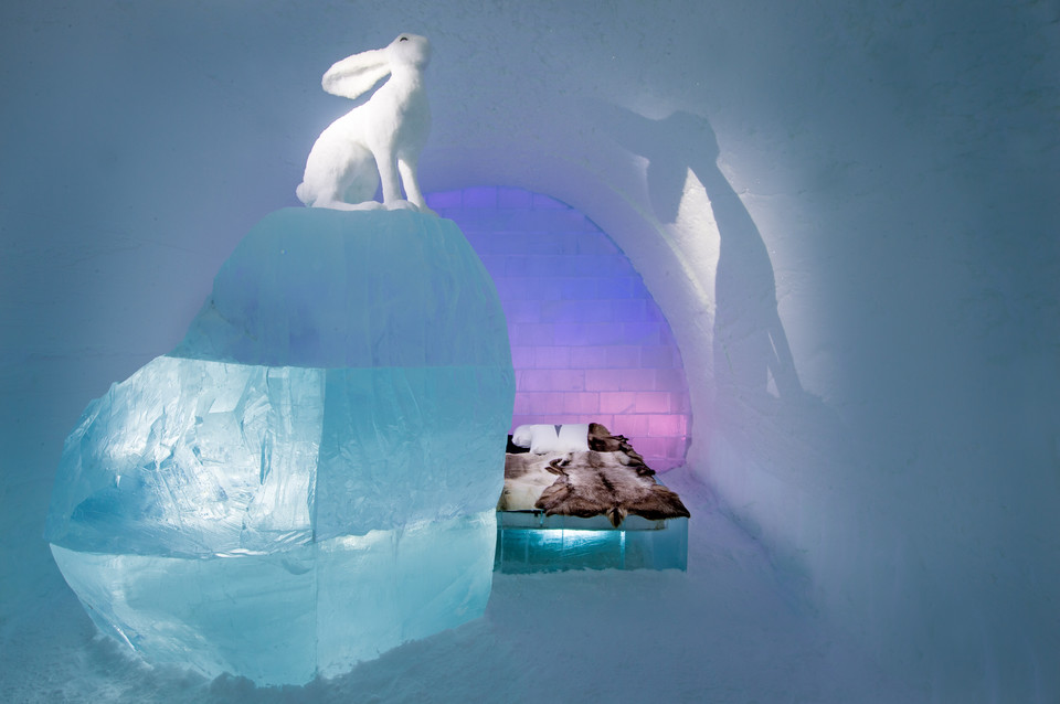 Lodowy hotel ICEHOTEL w Jukkasjärvi koło Kiruny (Szwecja)