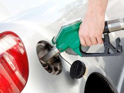 Ceny na stacjach benzynowych spadną? "Obniżka akcyzy na paliwa zadziałała"