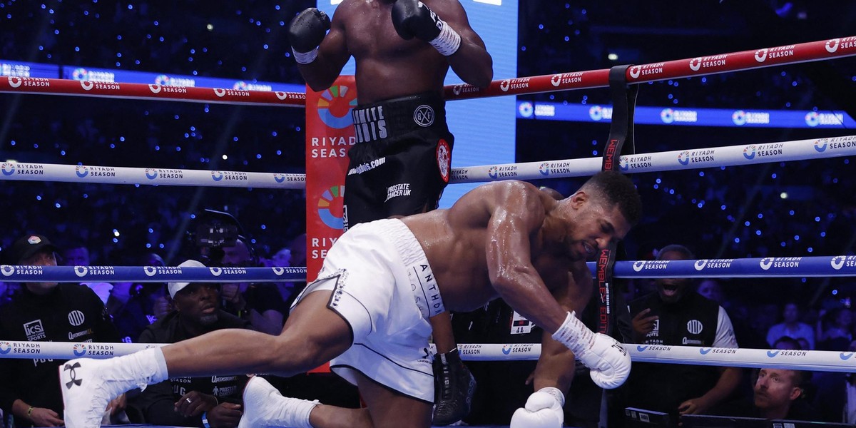 Anthony Joshua po raz kolejny pada na deski!