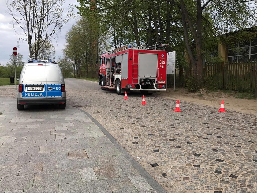 Zatrzasnął się w toalecie i dostał ataku. Przez godzinę nie dawał znaku życia