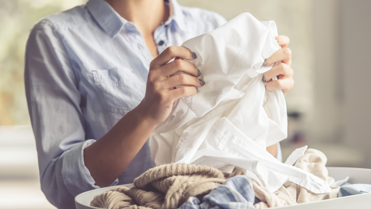 Koronawirus: ubrania też mogą stanowić zagrożenie, oto jak należy je prać