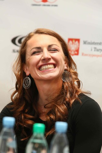 Justyna Kowalczyk w szpilkach i mini. Poczuła wiosnę