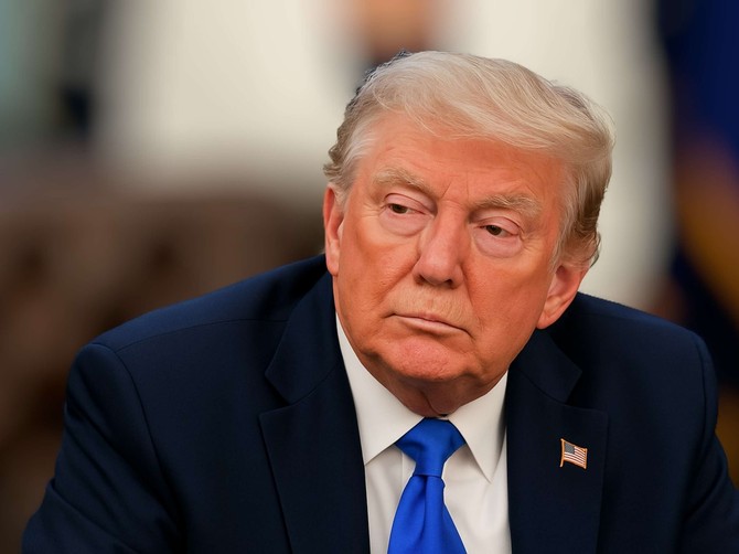 Zašto Donald Tramp izgleda narandžasto? Evo pravog razloga koji stoji iza njegove neobične boje kože