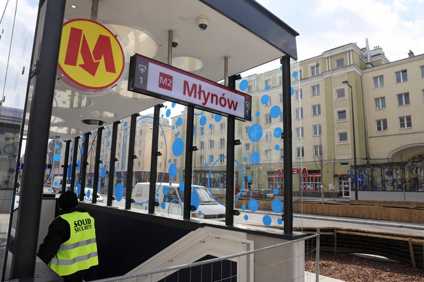 Warszawa: Trzy nowe stacje metra otwarte