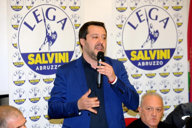 Wicepremier Włoch otrzymał koszulkę Krzysztofa Piątka. Matteo Salvini jest kibicem AC Milan