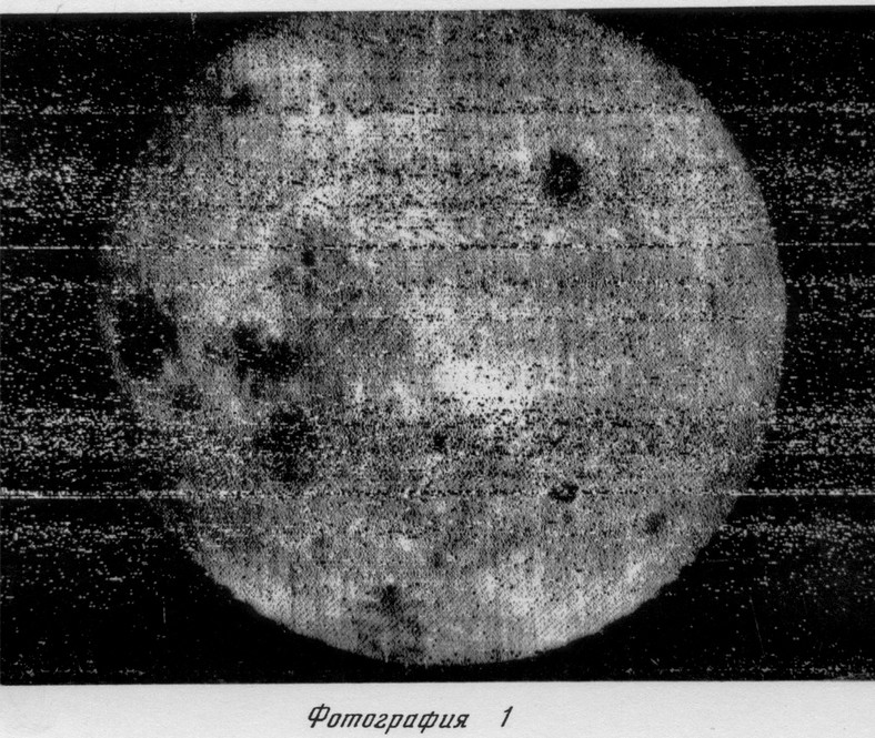 Łuna 3 - zdjęcie niewidocznej strony Księżyca (1953)