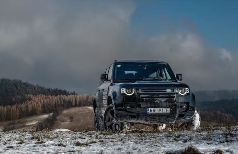 Land Rover Defender 130 - zdjęcie poglądowe