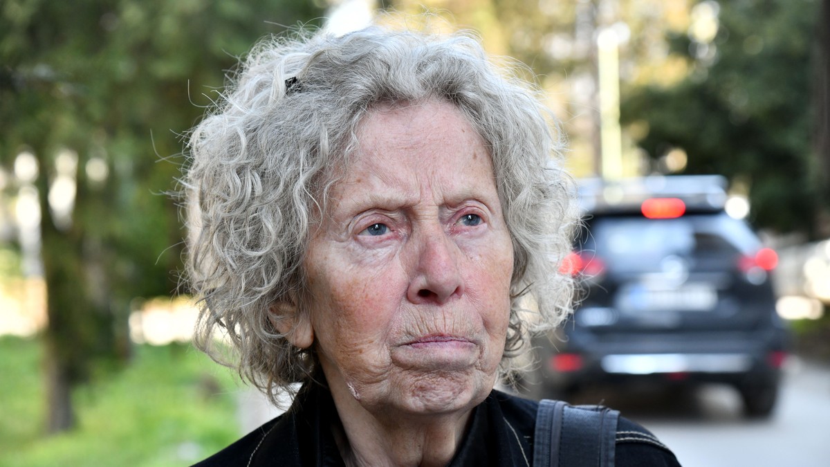 PEVAČICA PROGLASILA EVU RAS MRTVOM Glumica odmah reagovala, o blamu svi brujali: 