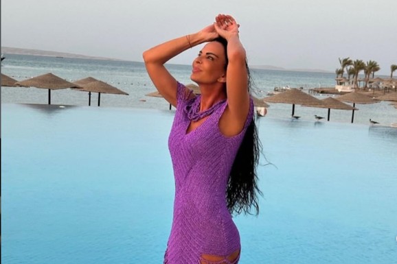 BUBA MIRANOVIĆ (59) DOBILA TREĆE UNUČE Povukla se sa estrade, a sad ima veliki razlog za slavlje: Roditelji sinu dali STARO SRPSKO IME