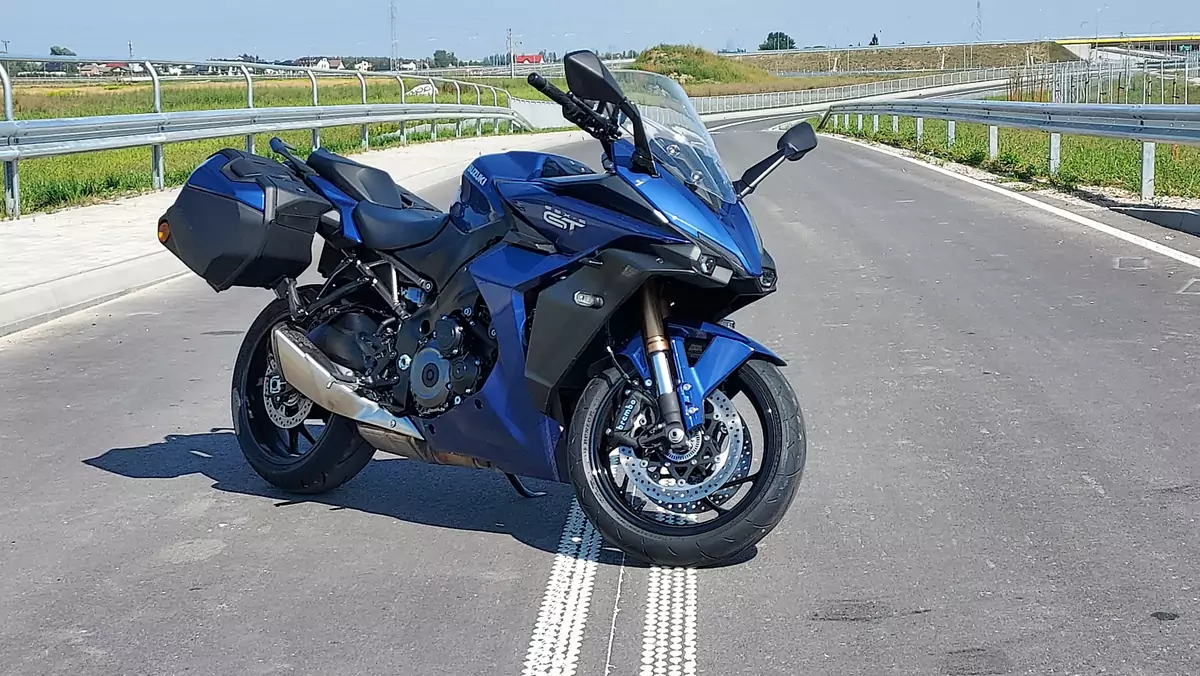 Suzuki GSX-S1000GT 2022