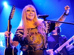 Rodowicz zatańczy "Gangnam Style" na Sylwestrze z Dwójką